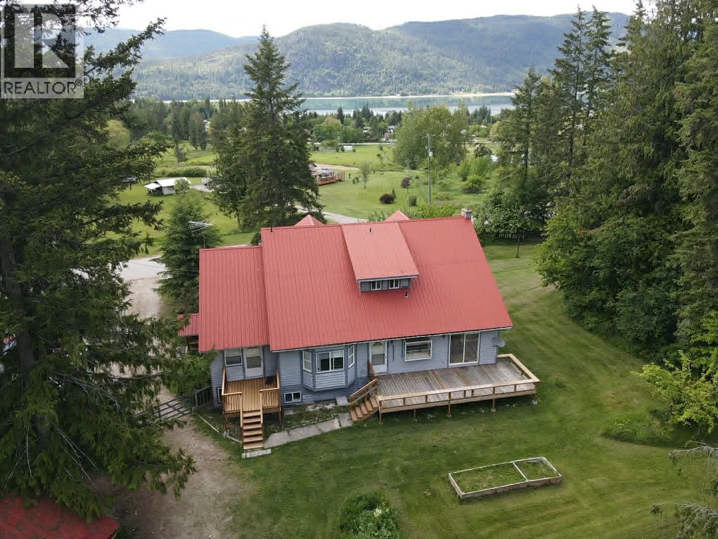 561 Willow Street - Image 2