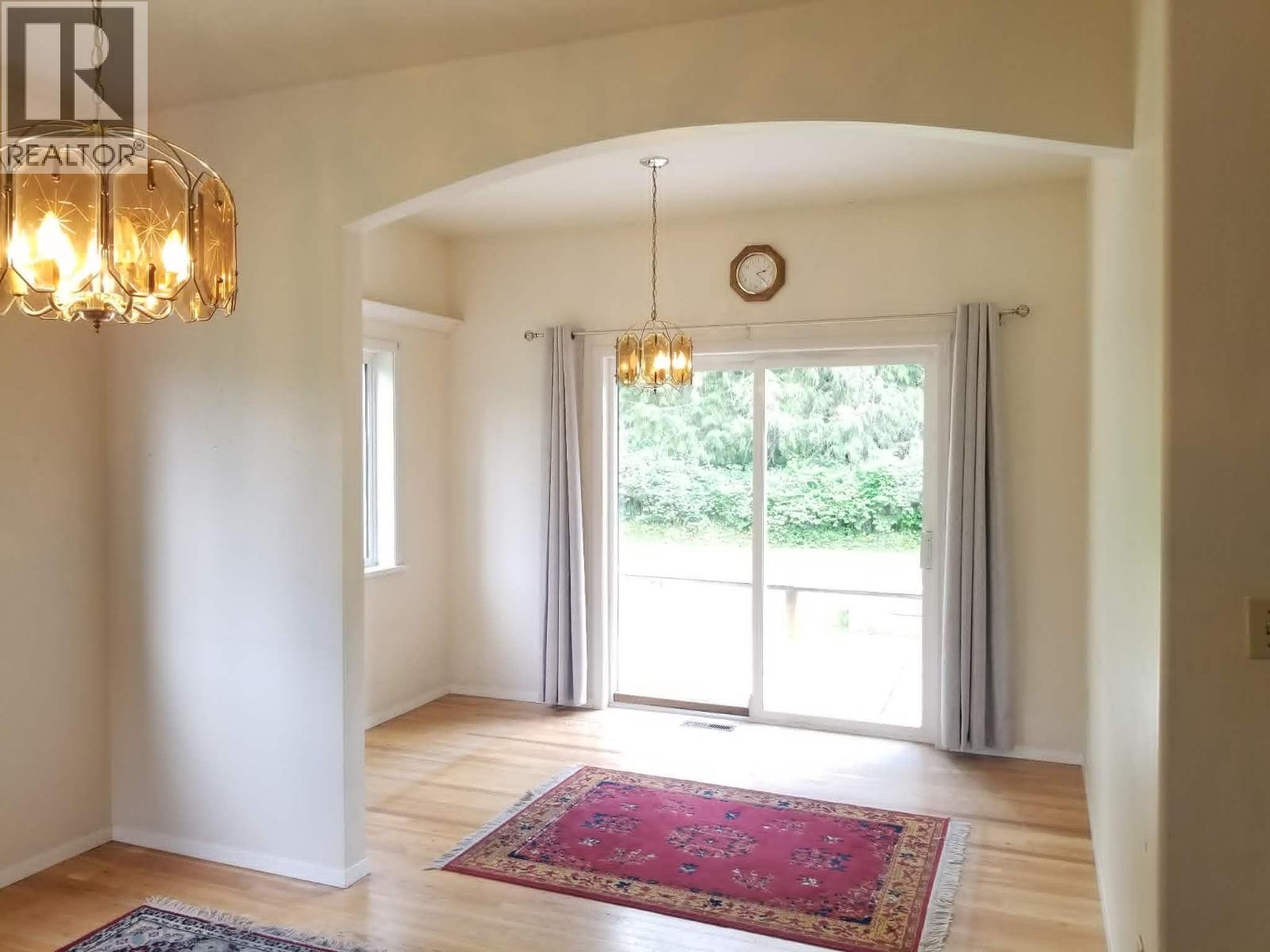 561 Willow Street - 8