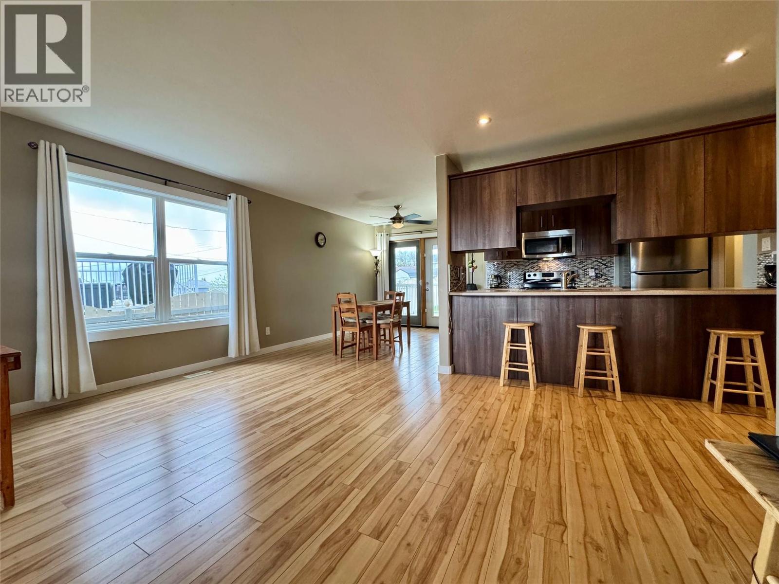 704 99 Avenue - Image 3