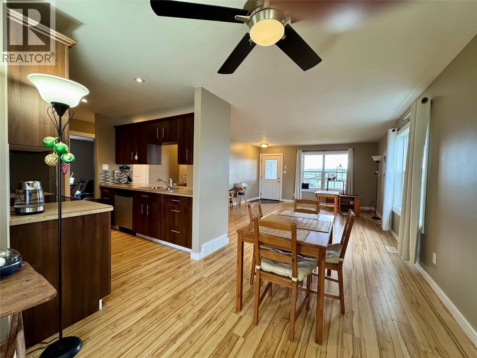 704 99 Avenue - 5