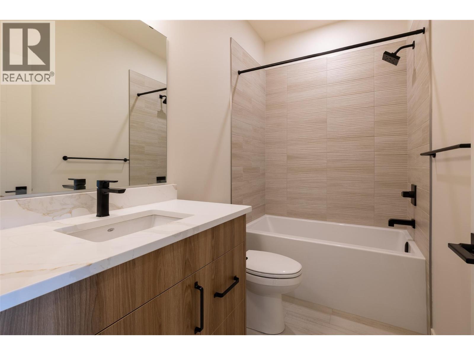 800 Riverside Way Unit# 403, Fernie