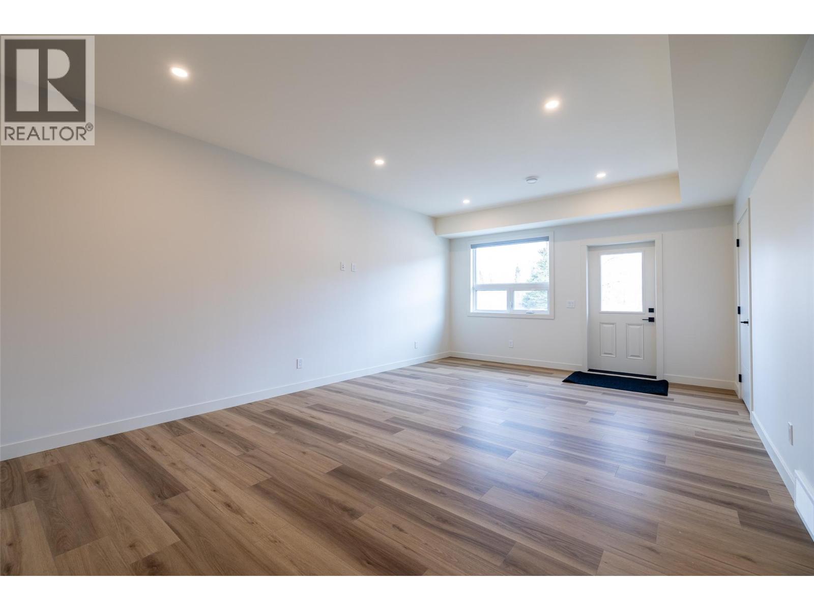 800 Riverside Way Unit# 403, Fernie
