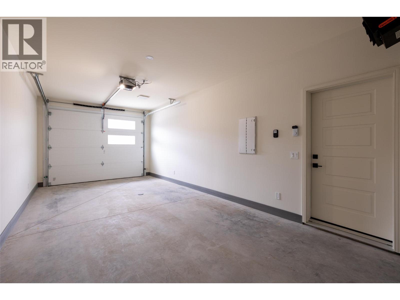 800 Riverside Way Unit# 403, Fernie