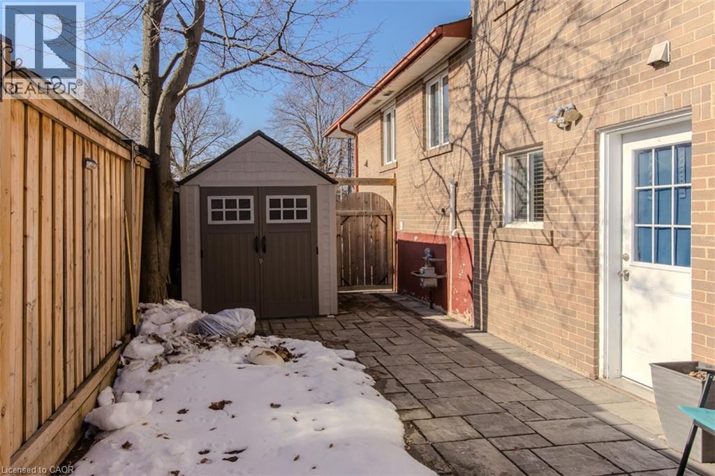 1294 NAPIER Crescent - 30