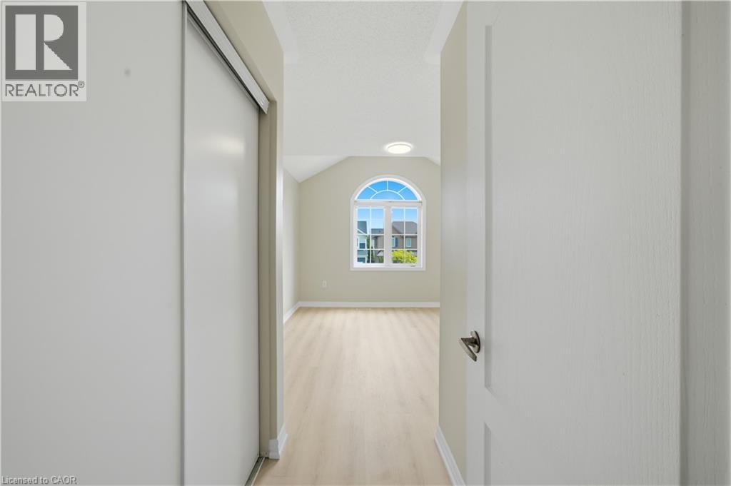 148 MONTREAL Circle - 37