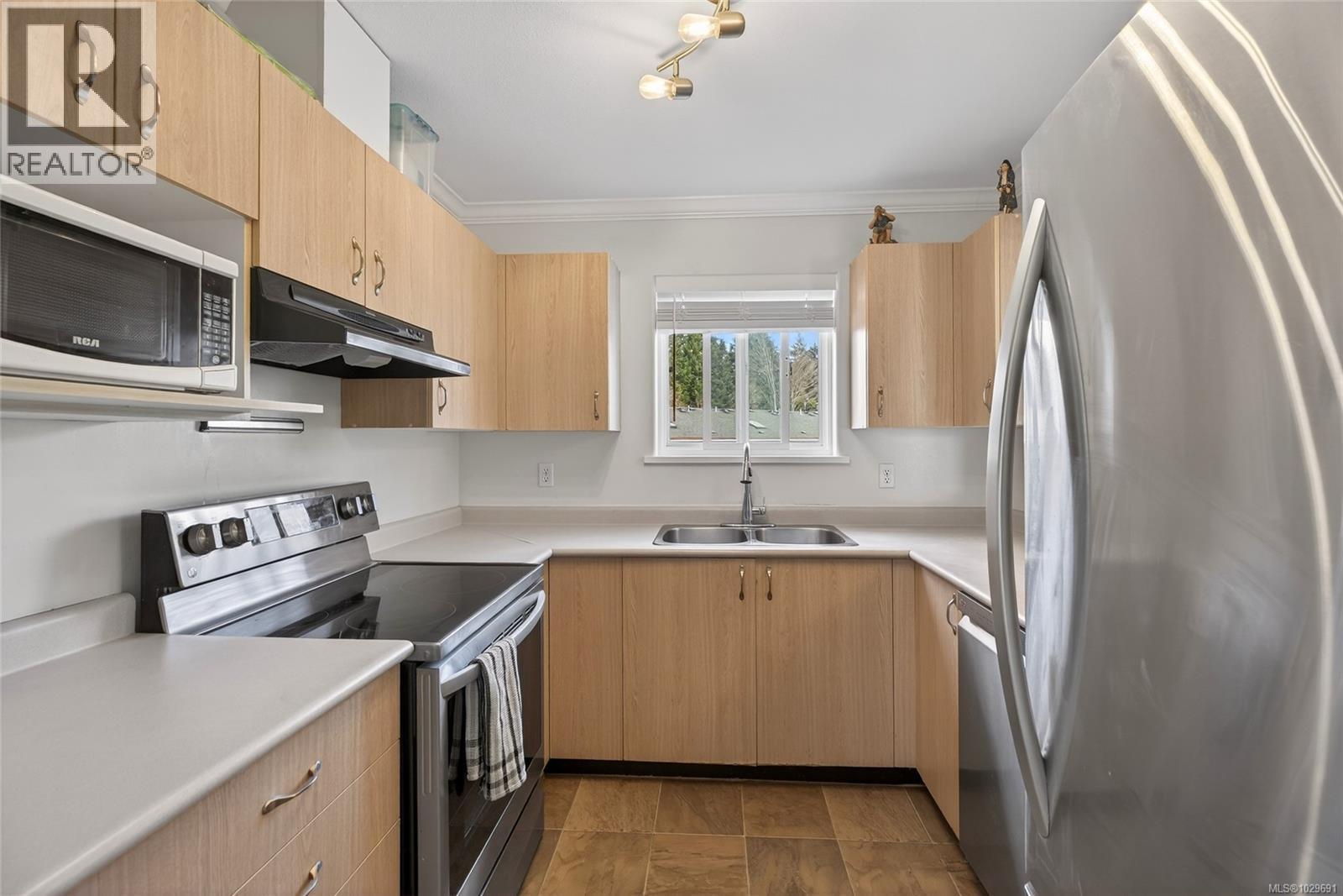 #401 840 Braidwood Rd - 2