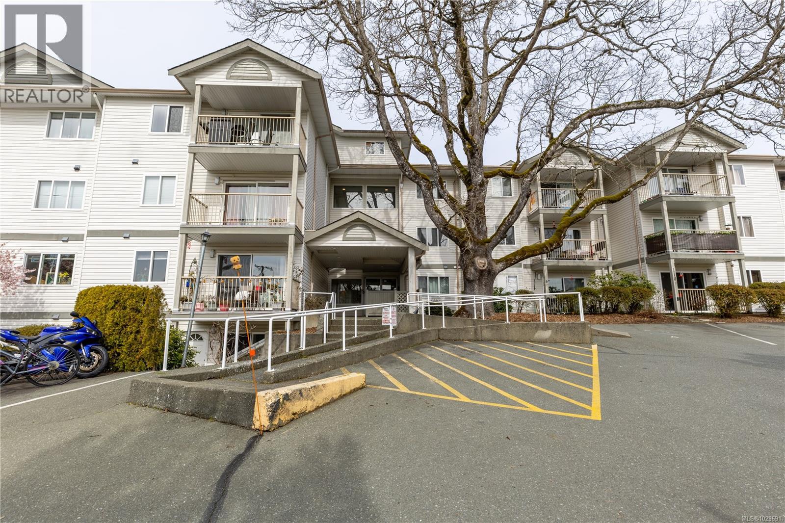 #401 840 Braidwood Rd - 18