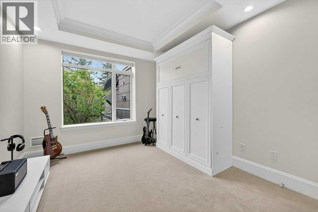 #107 121 Quarry Way SE - 35