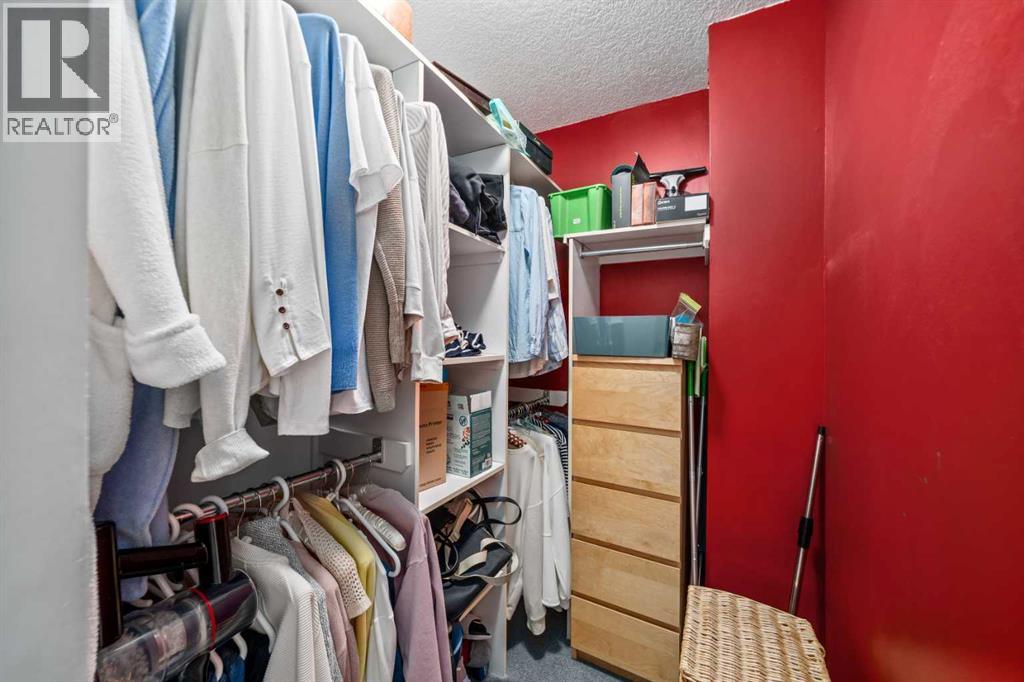 8120 408 Avenue E - 26