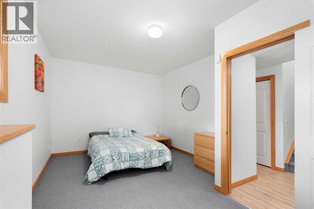 8120 408 Avenue E - 31