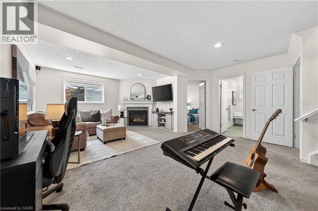 514 BRENTCLIFFE Drive - 21