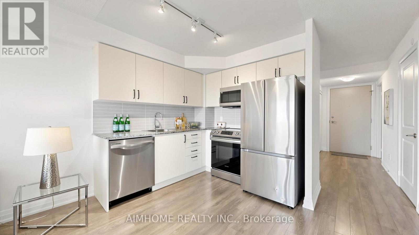 #2302 20 MEADOWGLEN PLACE - 16