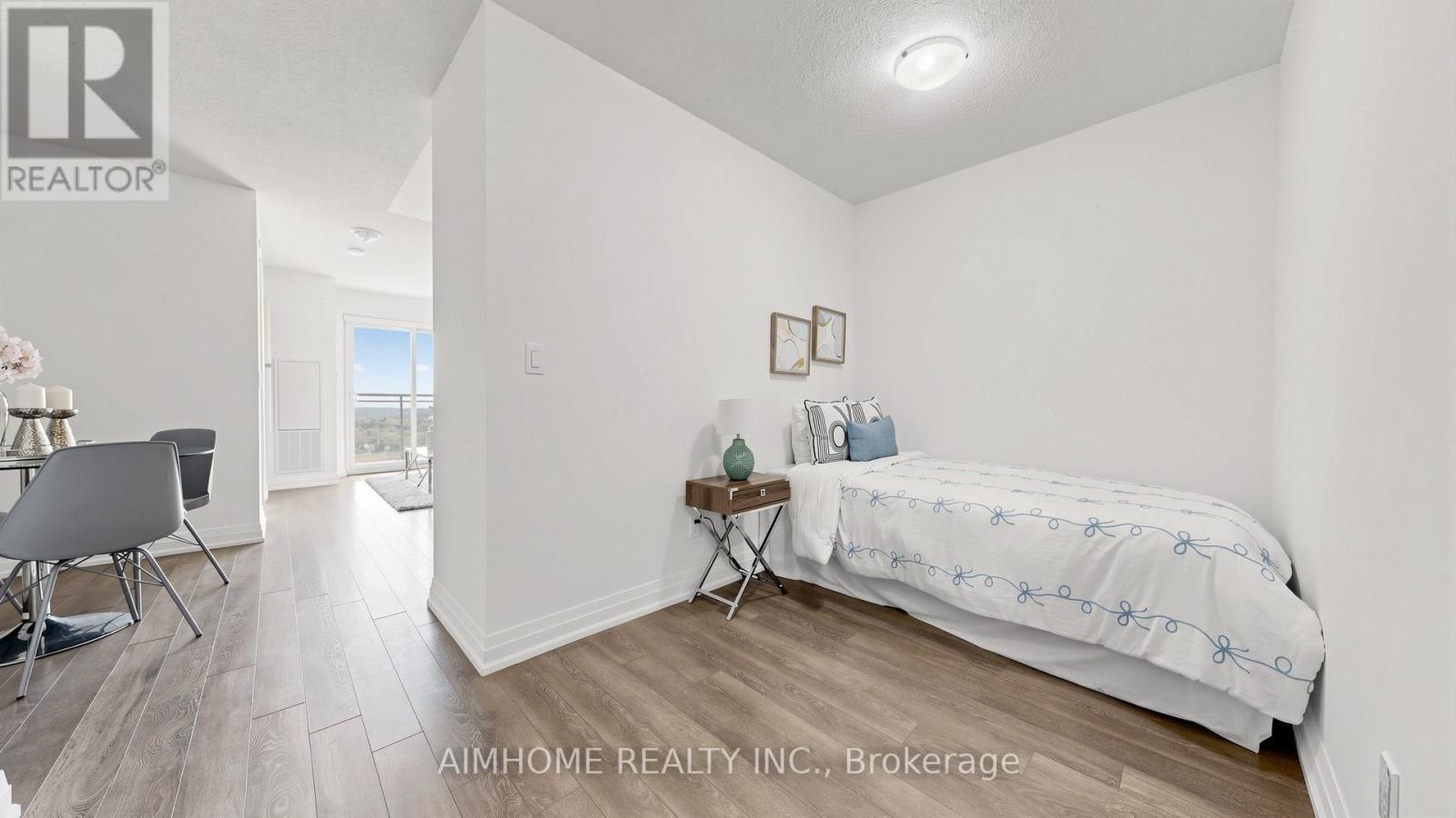 #2302 20 MEADOWGLEN PLACE - 25