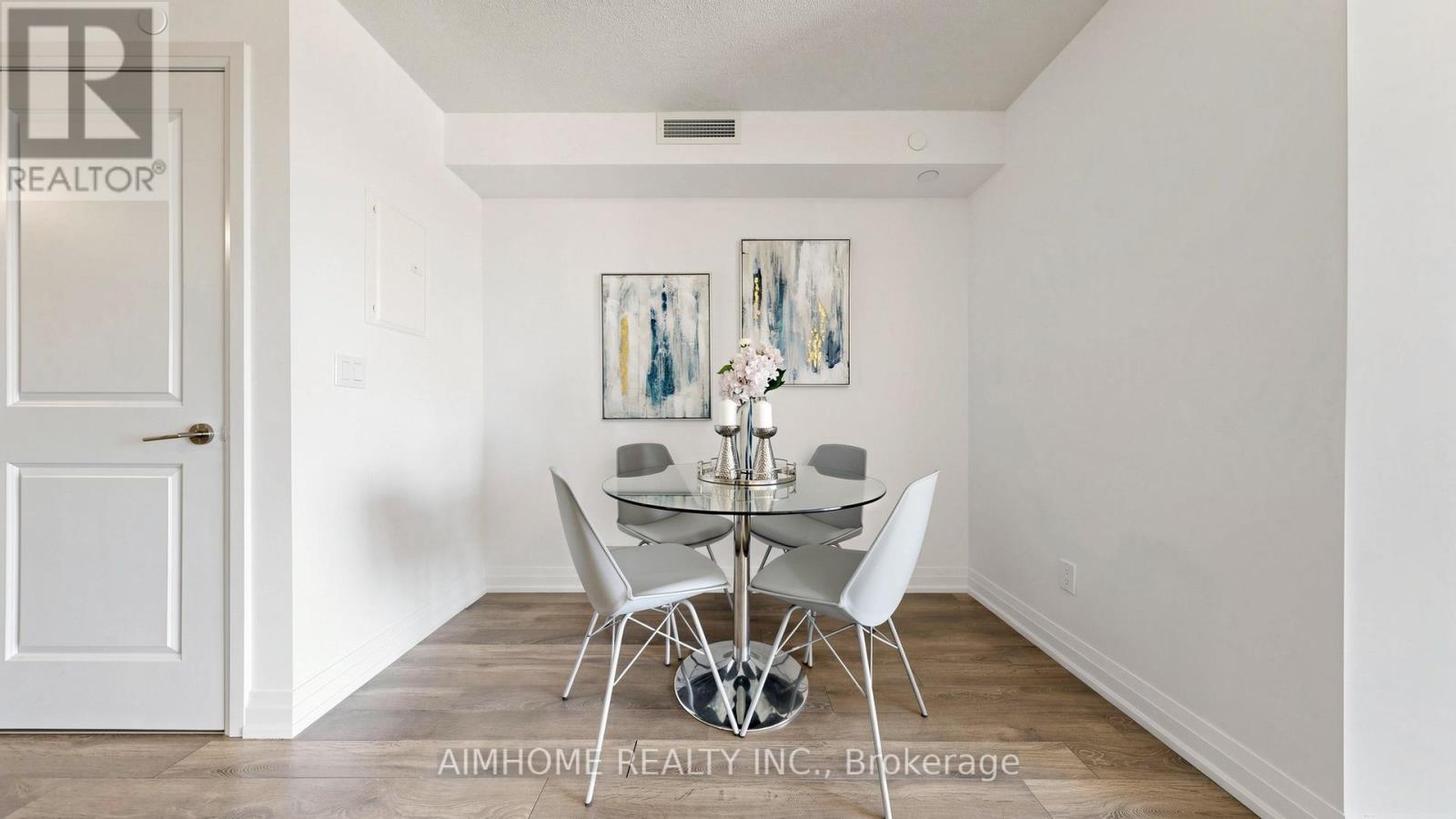 #2302 20 MEADOWGLEN PLACE - 20