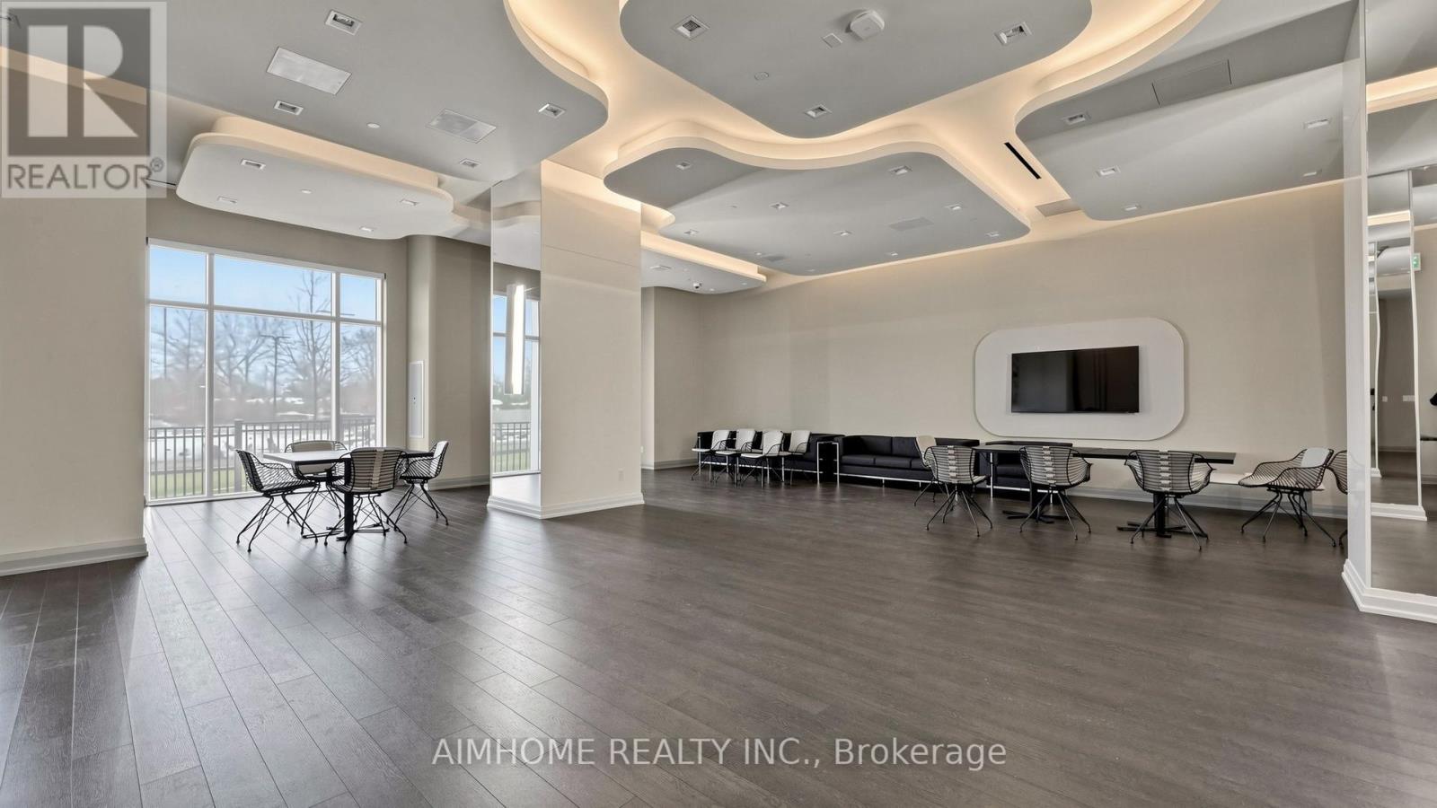 #2302 20 MEADOWGLEN PLACE - 40