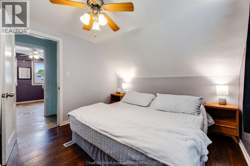 53 Sunnyside AVENUE - 12