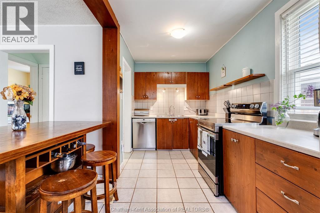 53 Sunnyside AVENUE - Image 2