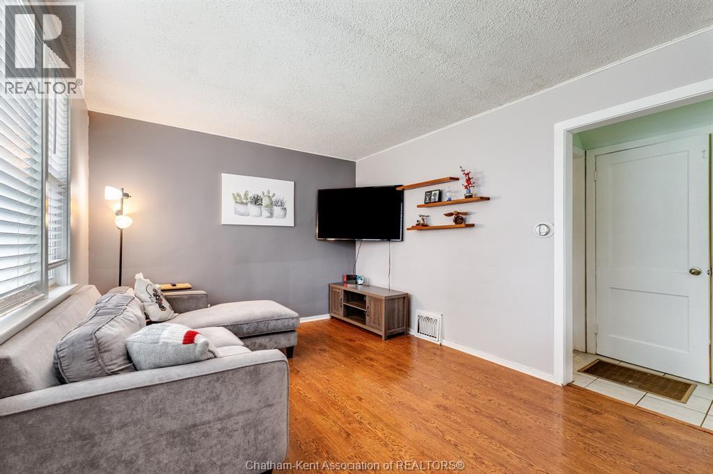 53 Sunnyside AVENUE - 5