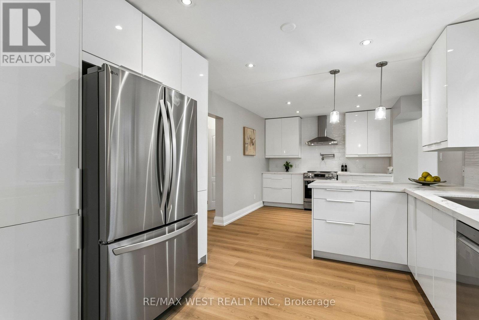 563 JOYCE BOULEVARD - 16
