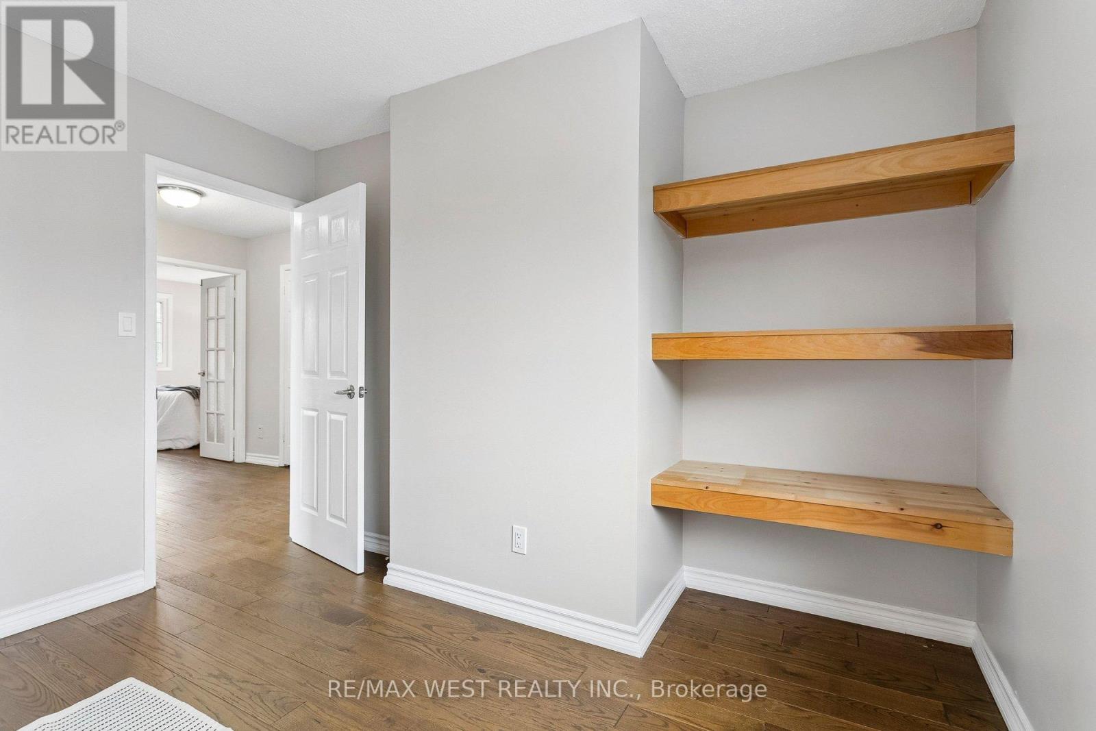 563 JOYCE BOULEVARD - 30