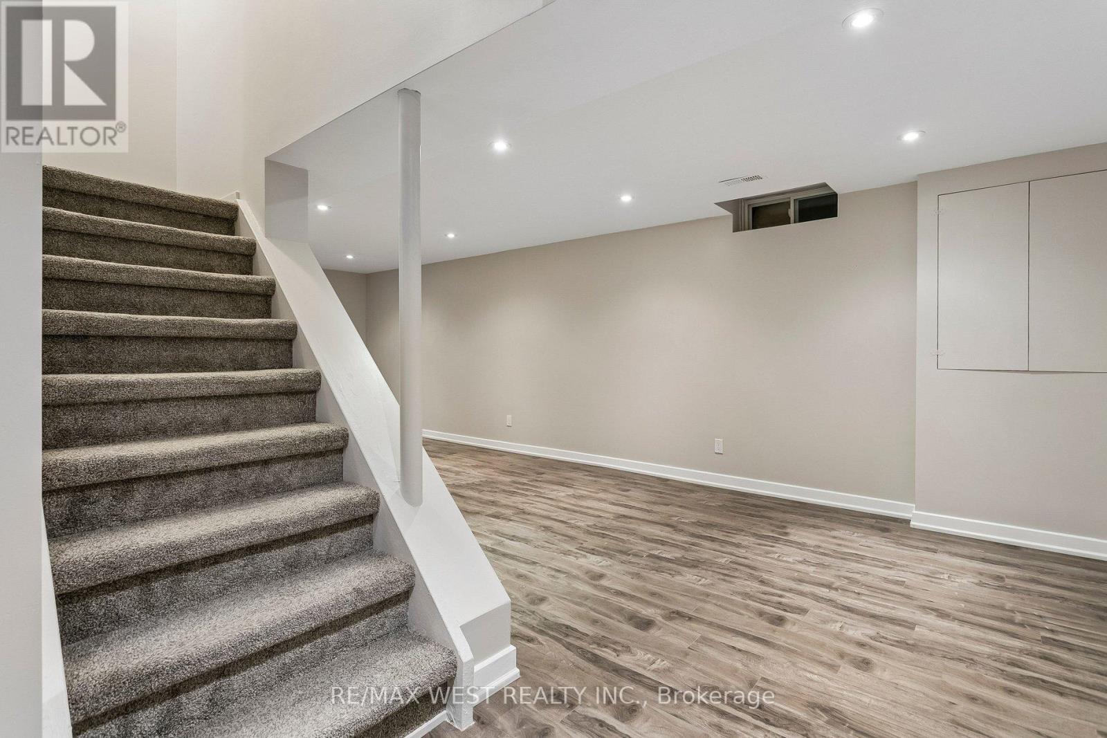 563 JOYCE BOULEVARD - 40