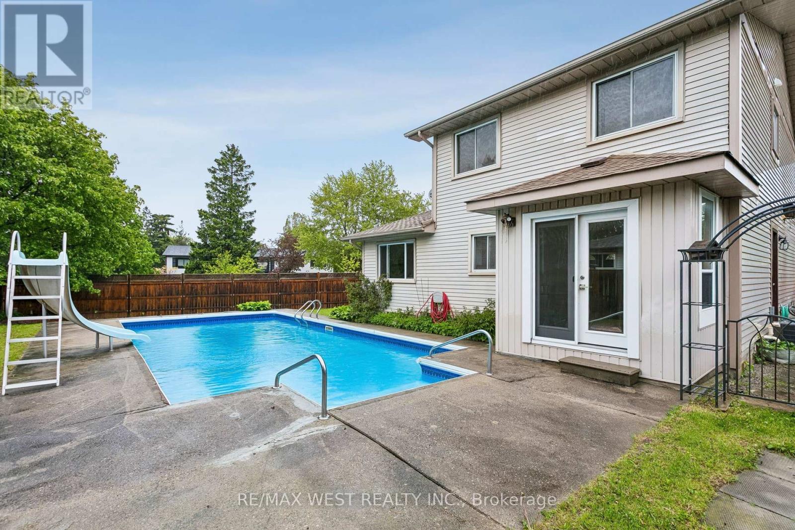 563 JOYCE BOULEVARD - 48
