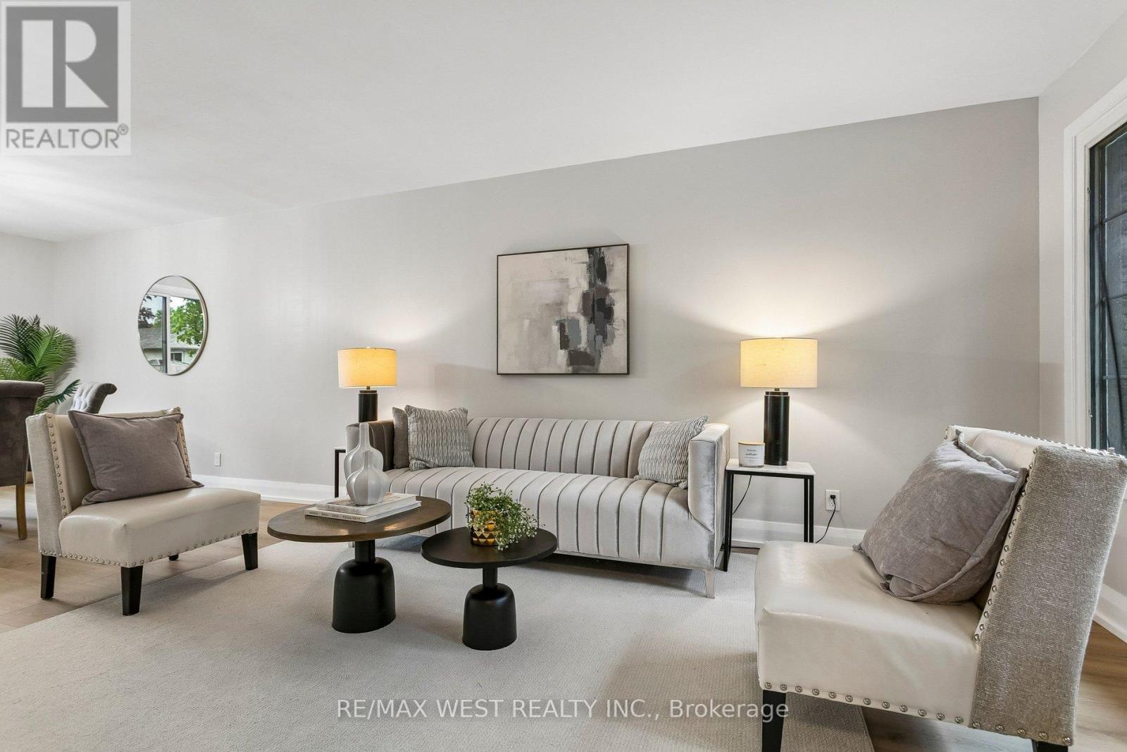563 JOYCE BOULEVARD - 6