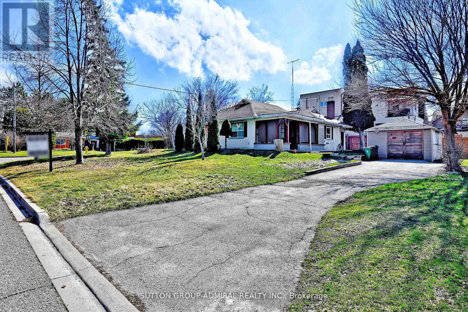 58 HARLOW CRESCENT - 21
