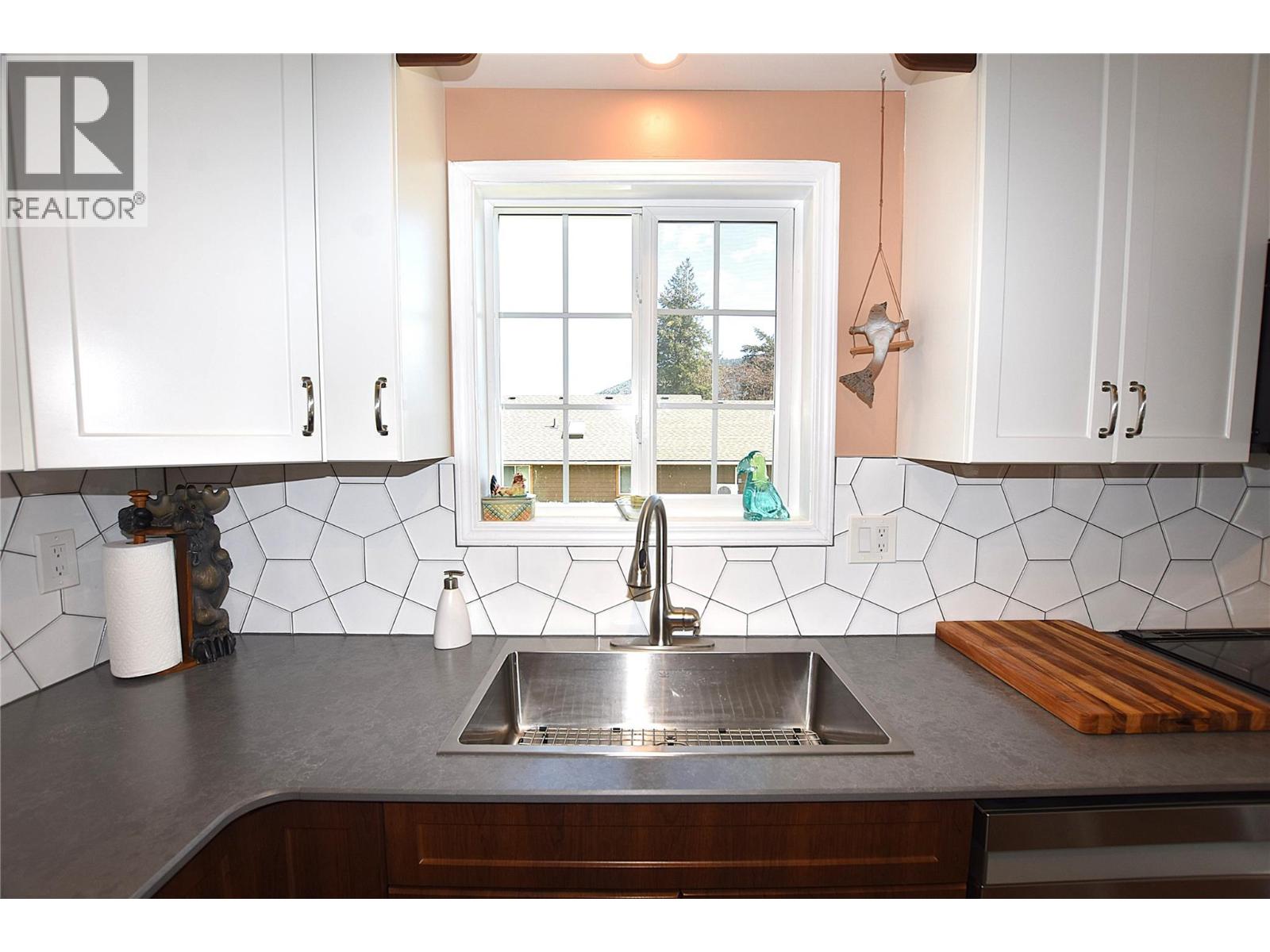 441 Hummingbird Avenue - 10
