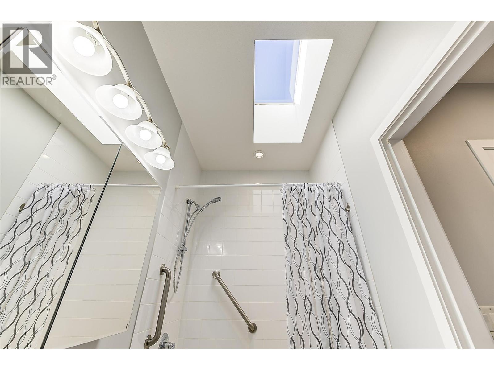 #2 820 McKenzie Road - 34