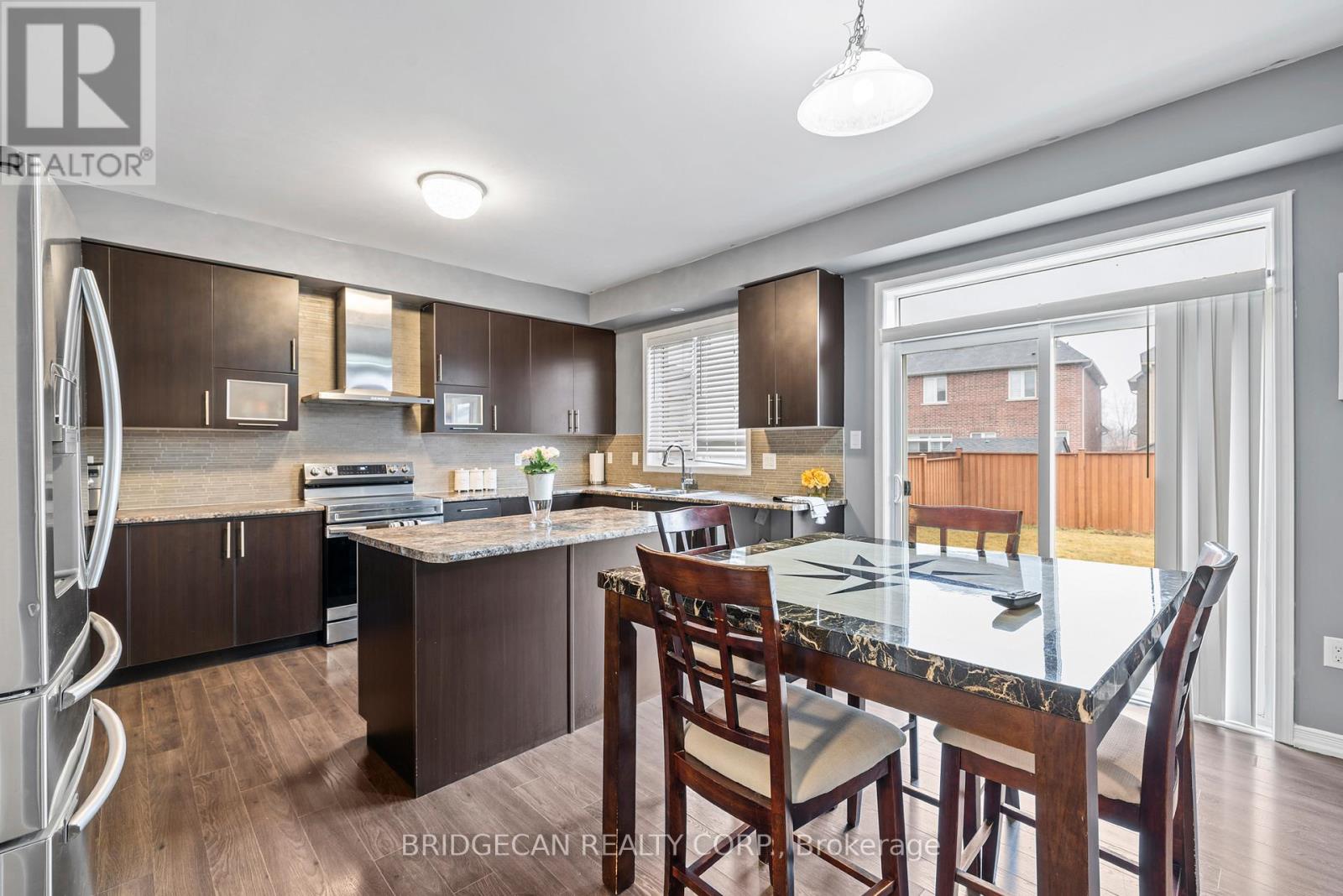 20 GILLESPIE DRIVE - 12