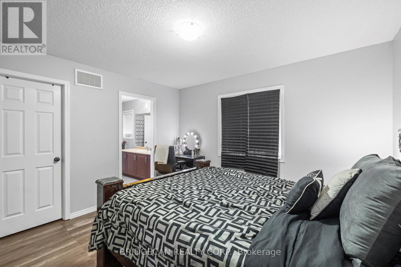 20 GILLESPIE DRIVE - 24