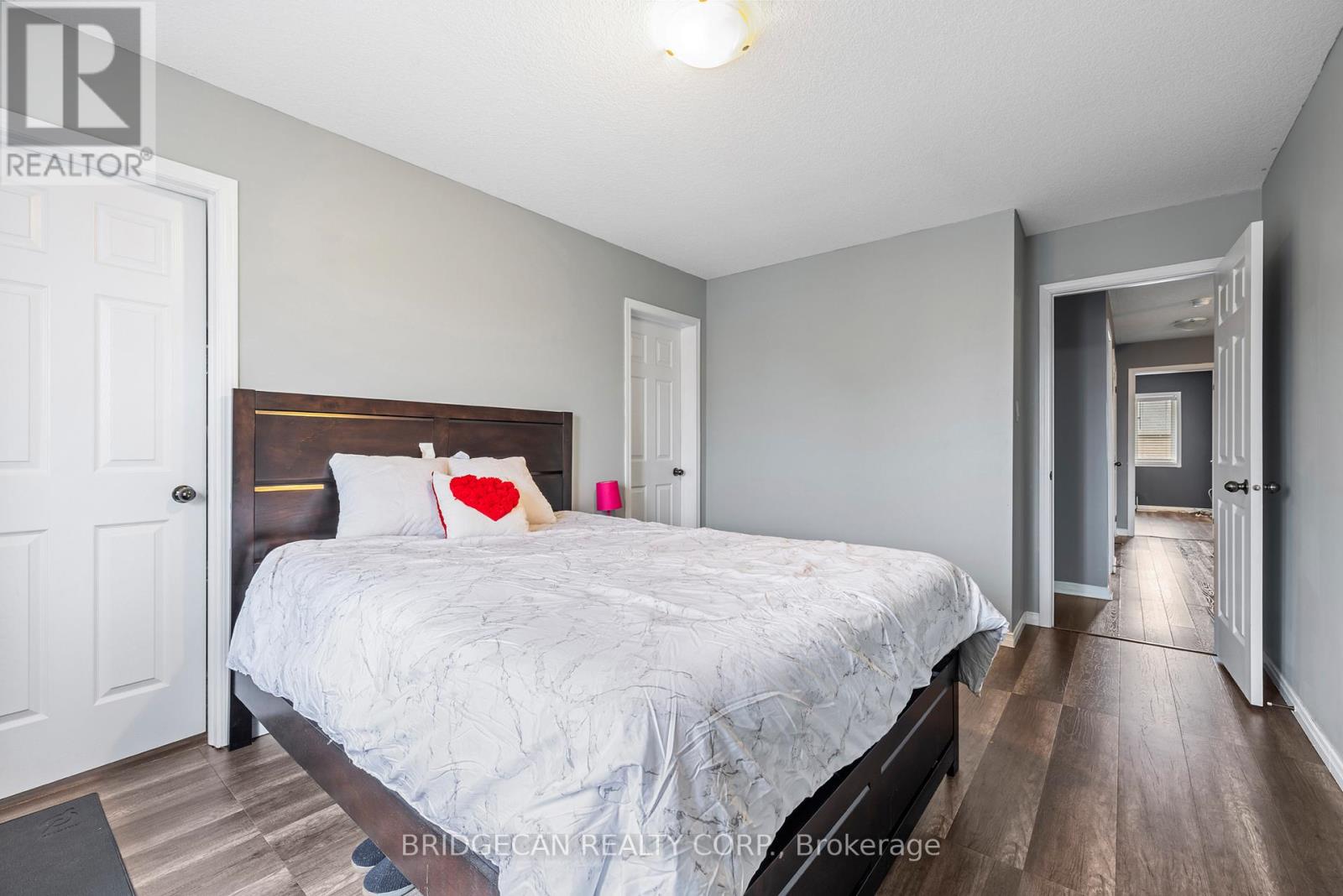 20 GILLESPIE DRIVE - 28