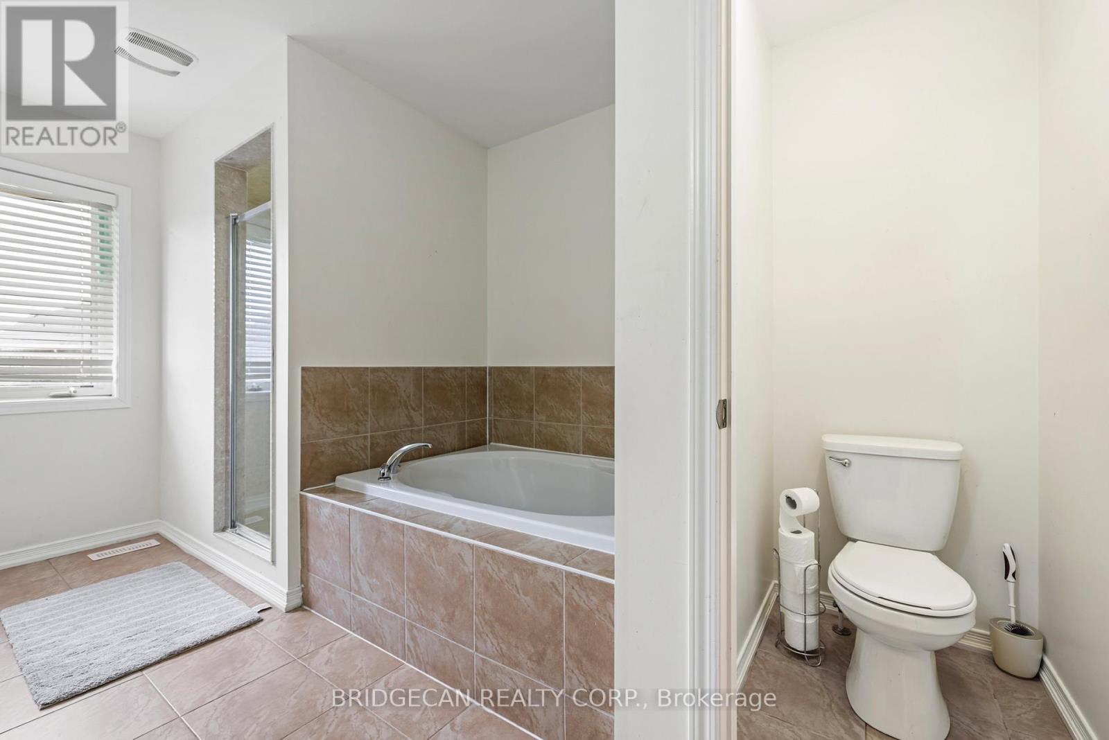 20 GILLESPIE DRIVE - 36