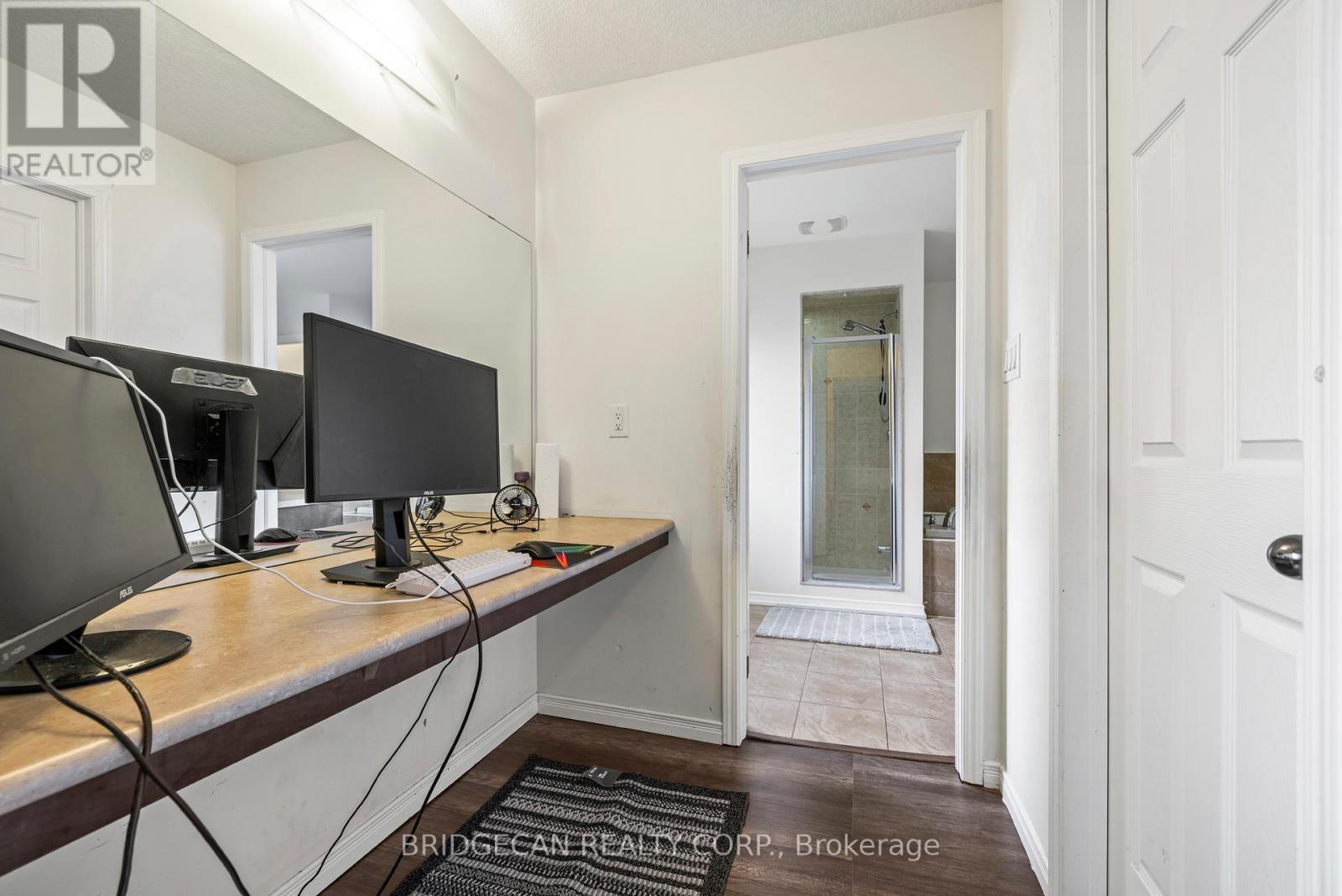 20 GILLESPIE DRIVE - 38