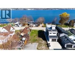 12210 LAKESHORE Drive South, Summerland