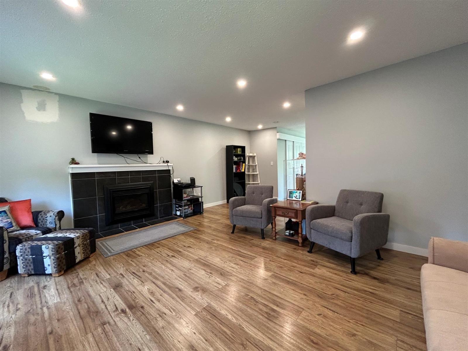 6 Bed, 4 Bath House for Sale in Surrey – 2621 127A STREET, Surrey - Image 26