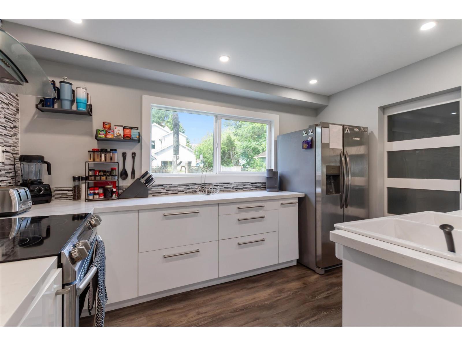 6 Bed, 4 Bath House for Sale in Surrey – 2621 127A STREET, Surrey - Image 10