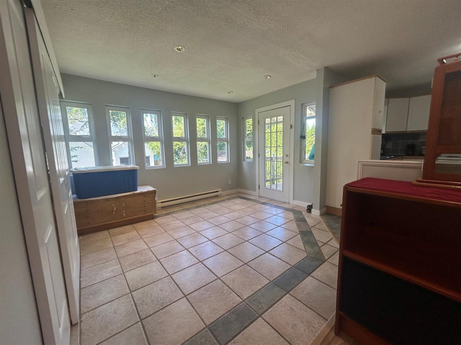 6 Bed, 4 Bath House for Sale in Surrey – 2621 127A STREET, Surrey - Image 30