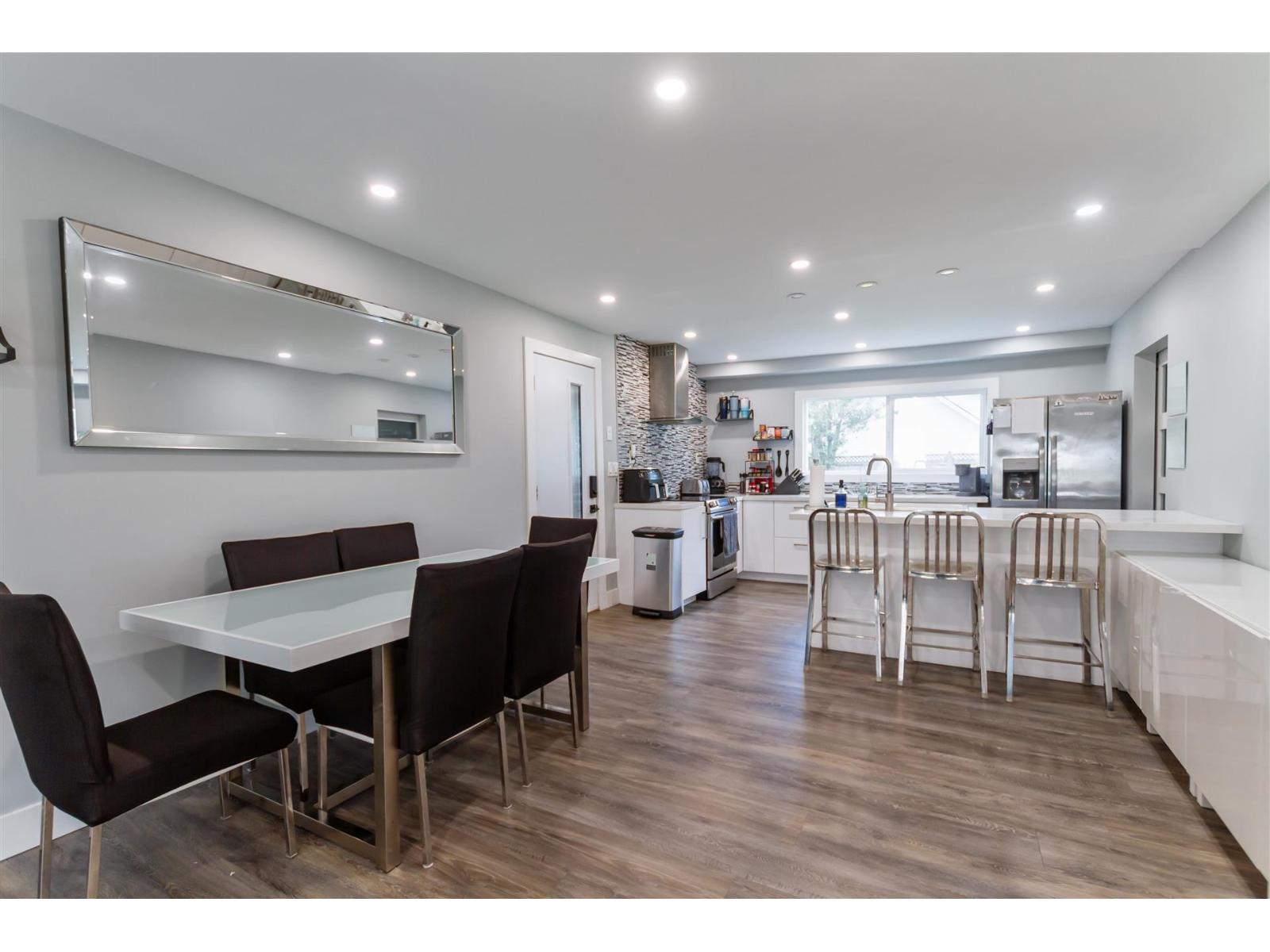 6 Bed, 4 Bath House for Sale in Surrey – 2621 127A STREET, Surrey - Image 8