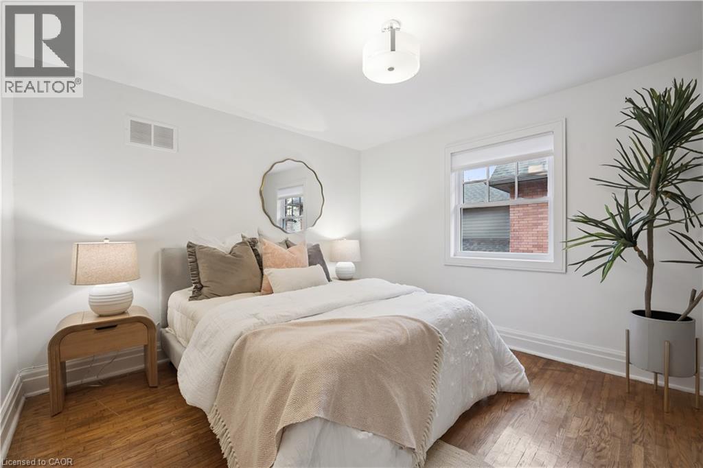518 HAGER Avenue - 26