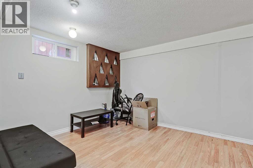 1315 Northmount Drive NW - 17