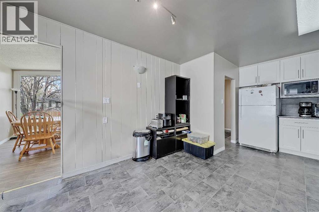 1315 Northmount Drive NW - 7