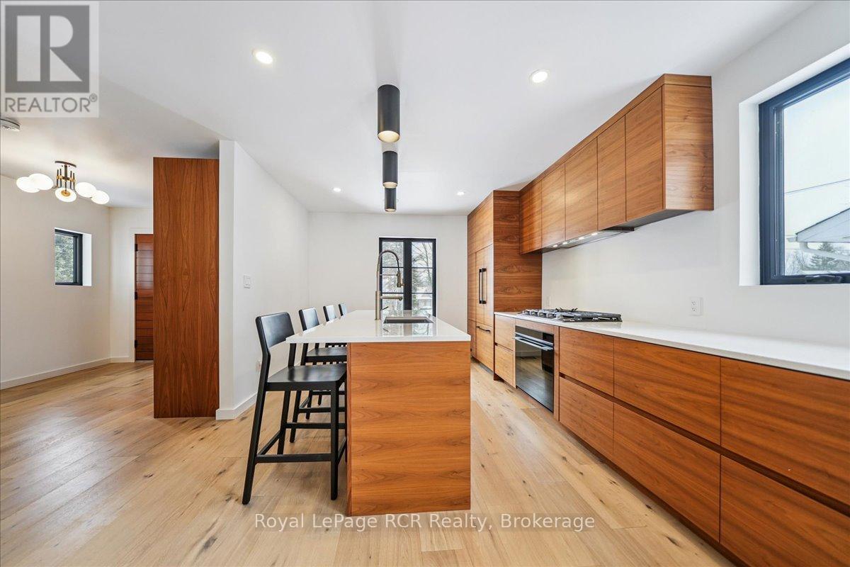 400 2ND AVENUE W - 9