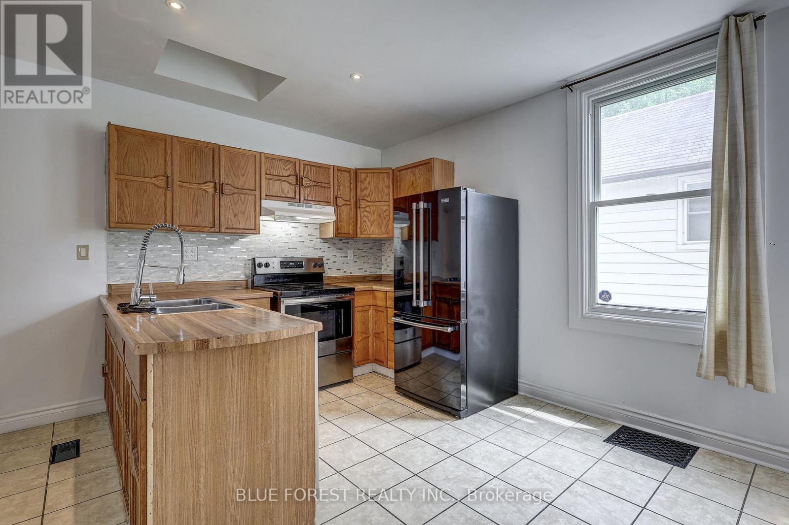 36 ADELAIDE STREET S - 20