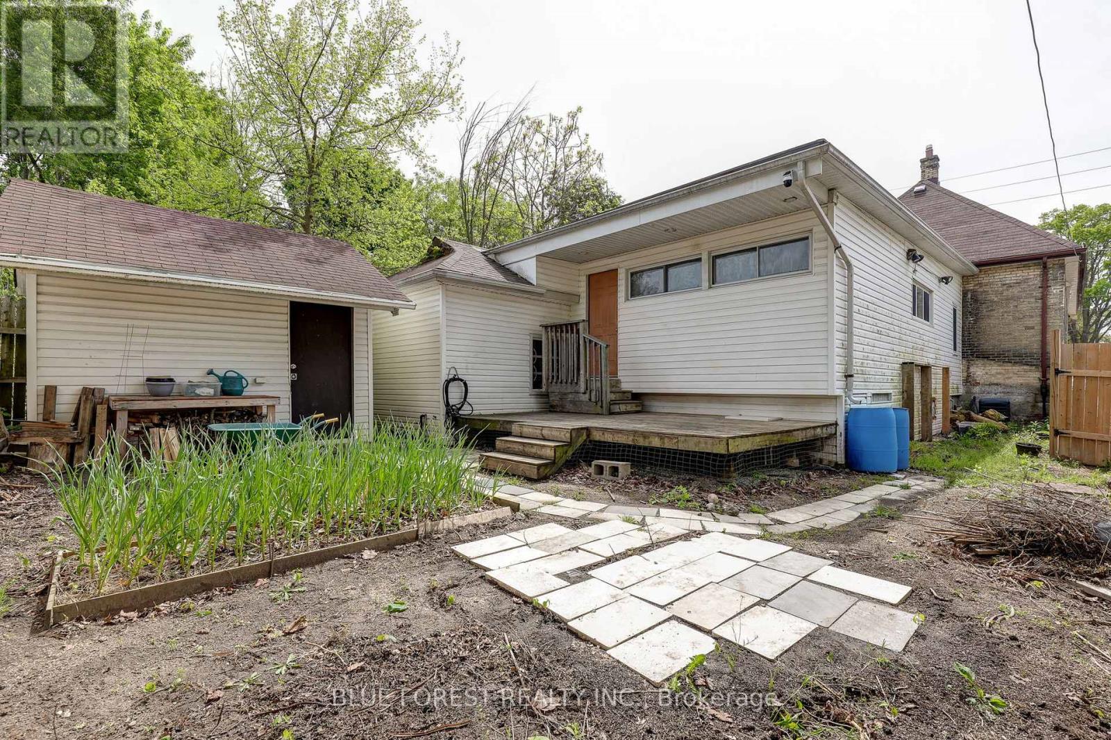 36 ADELAIDE STREET S - 43