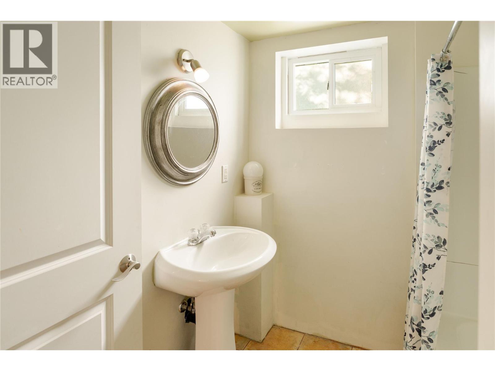  779 MCCLURE Road, Kelowna