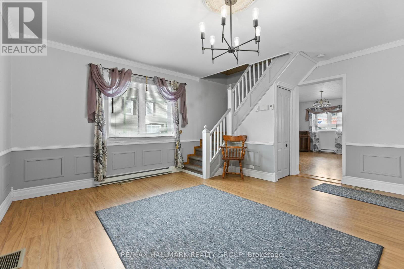 1274 MAIN STREET E - 25