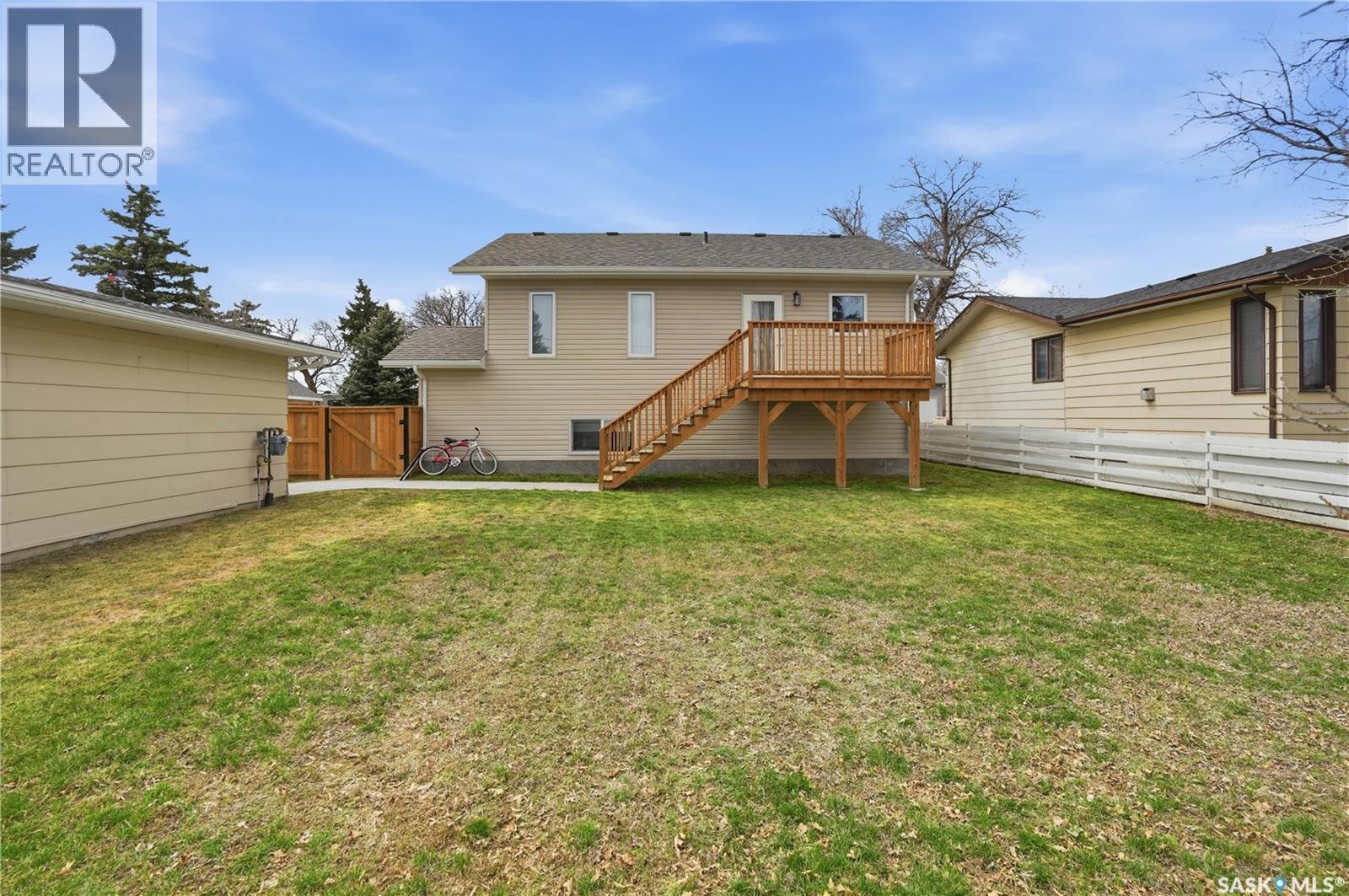 107 Valleyview DRIVE - 65