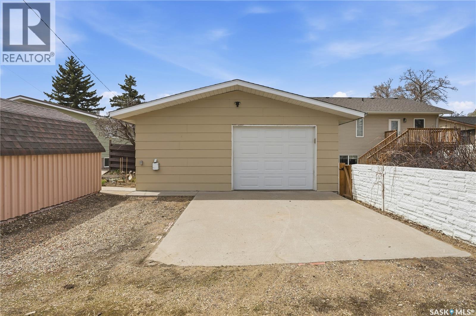 107 Valleyview DRIVE - 72